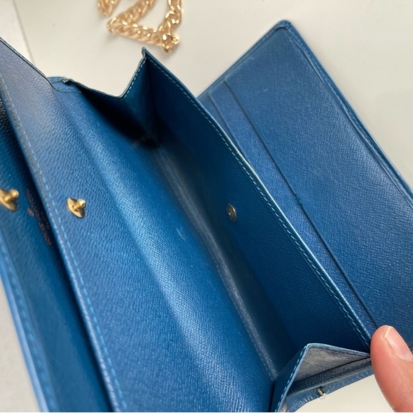 Louis Vuitton Epi Wallet - Picture 7 of 16